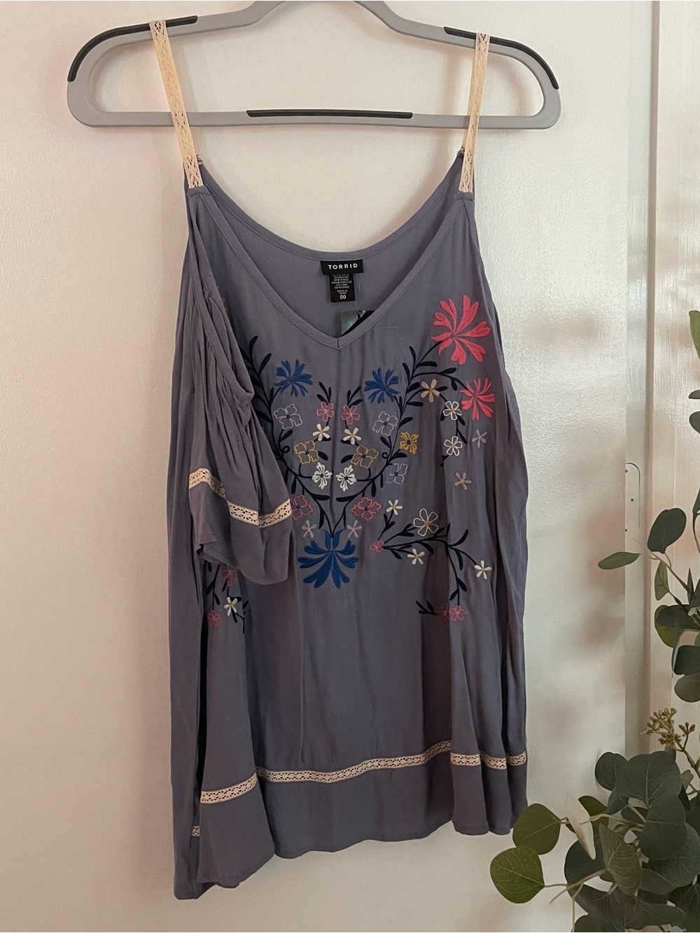 torrid Lavender Floral Embroidered Cold-Shoulder Cami